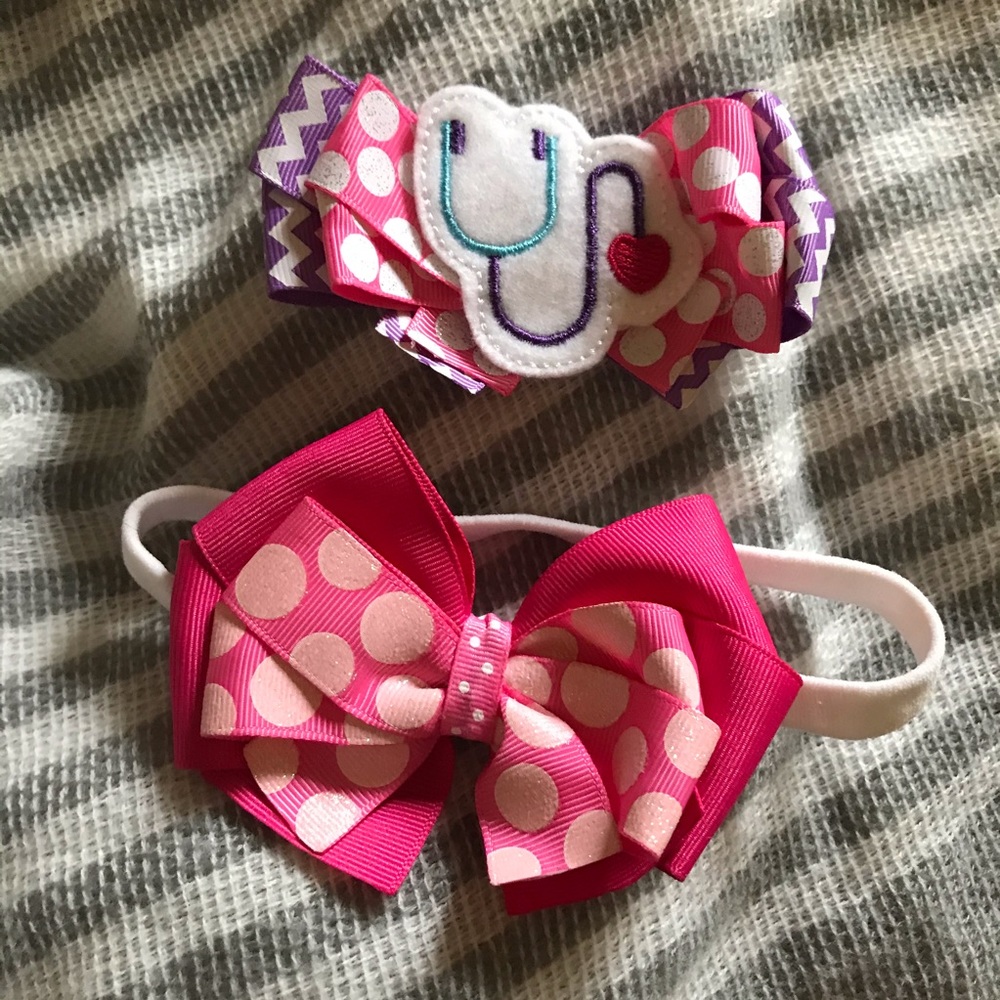 Doc McStuffins bow set